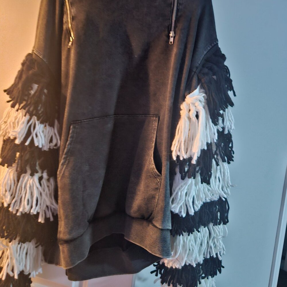 AKIRA NEVER TOO MUCH OVERSIZED HOODIE Size LL